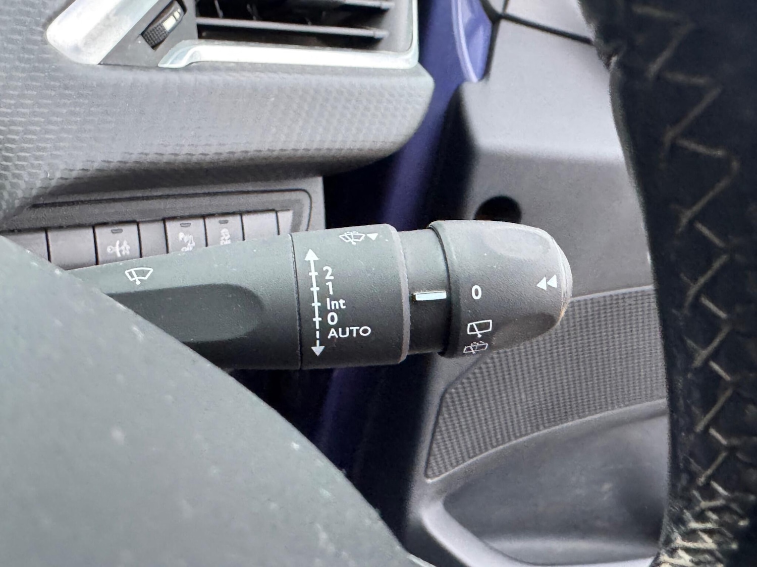 Used Peugeot 208 2017 for sale - 77331070: Photo 29