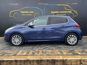 Used Peugeot 208 2017 for sale - 77331070: Photo