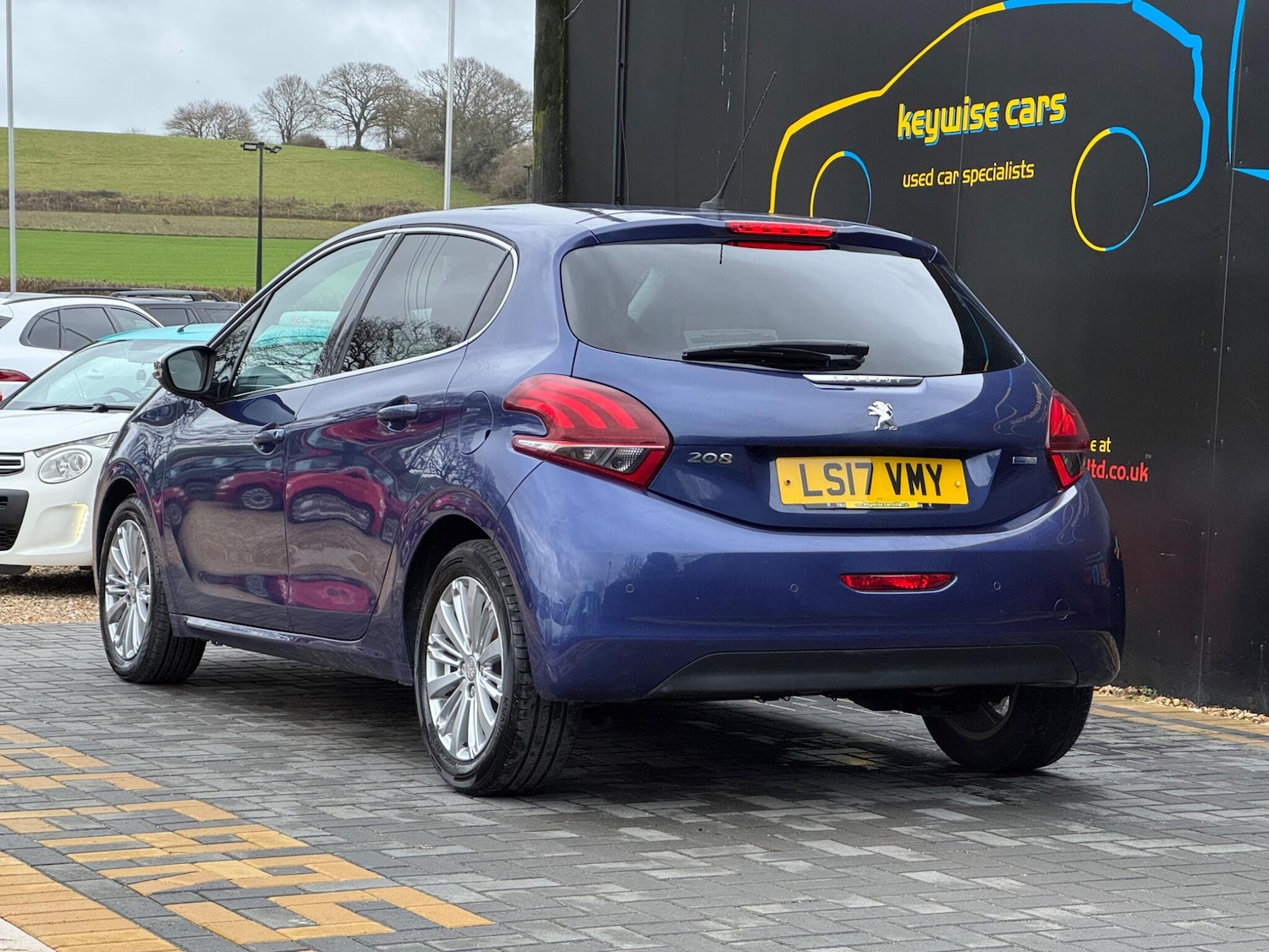 Used Peugeot 208 2017 for sale - 77331070: Photo 3