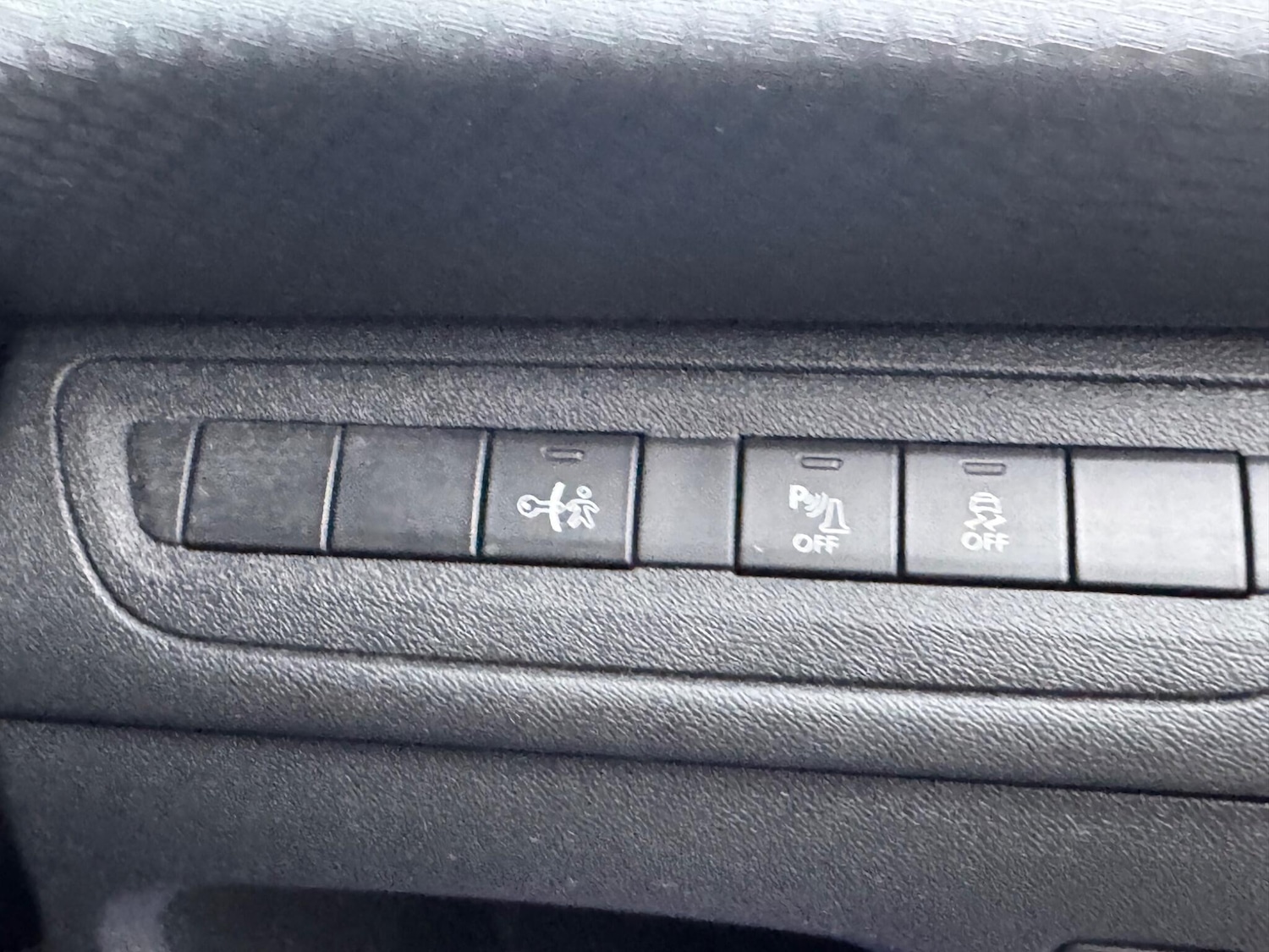 Used Peugeot 208 2017 for sale - 77331070: Photo 34