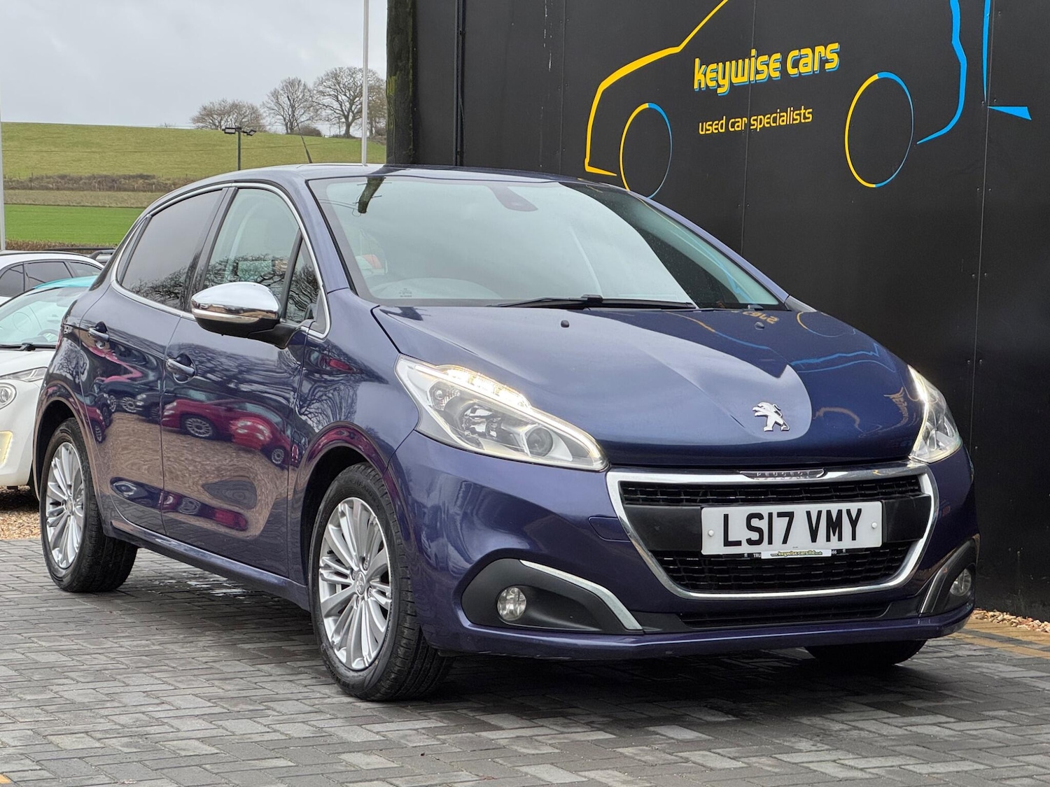 Used Peugeot 208 2017 for sale - 77331070: Photo 9