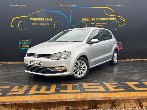 Used Volkswagen Polo 2015 for sale - 76326835: Photo 1