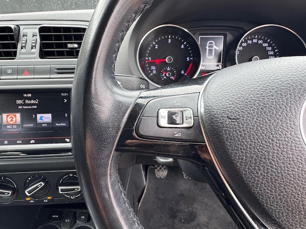 Used Volkswagen Polo 2015 for sale - 76326835: Photo 27