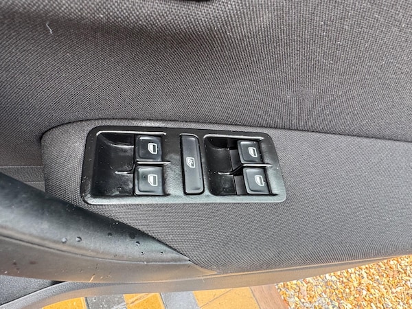Used Volkswagen Polo 2015 for sale - 76326835: Photo 35