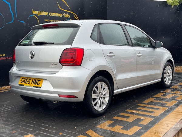 Used Volkswagen Polo 2015 for sale - 76326835: Photo 6