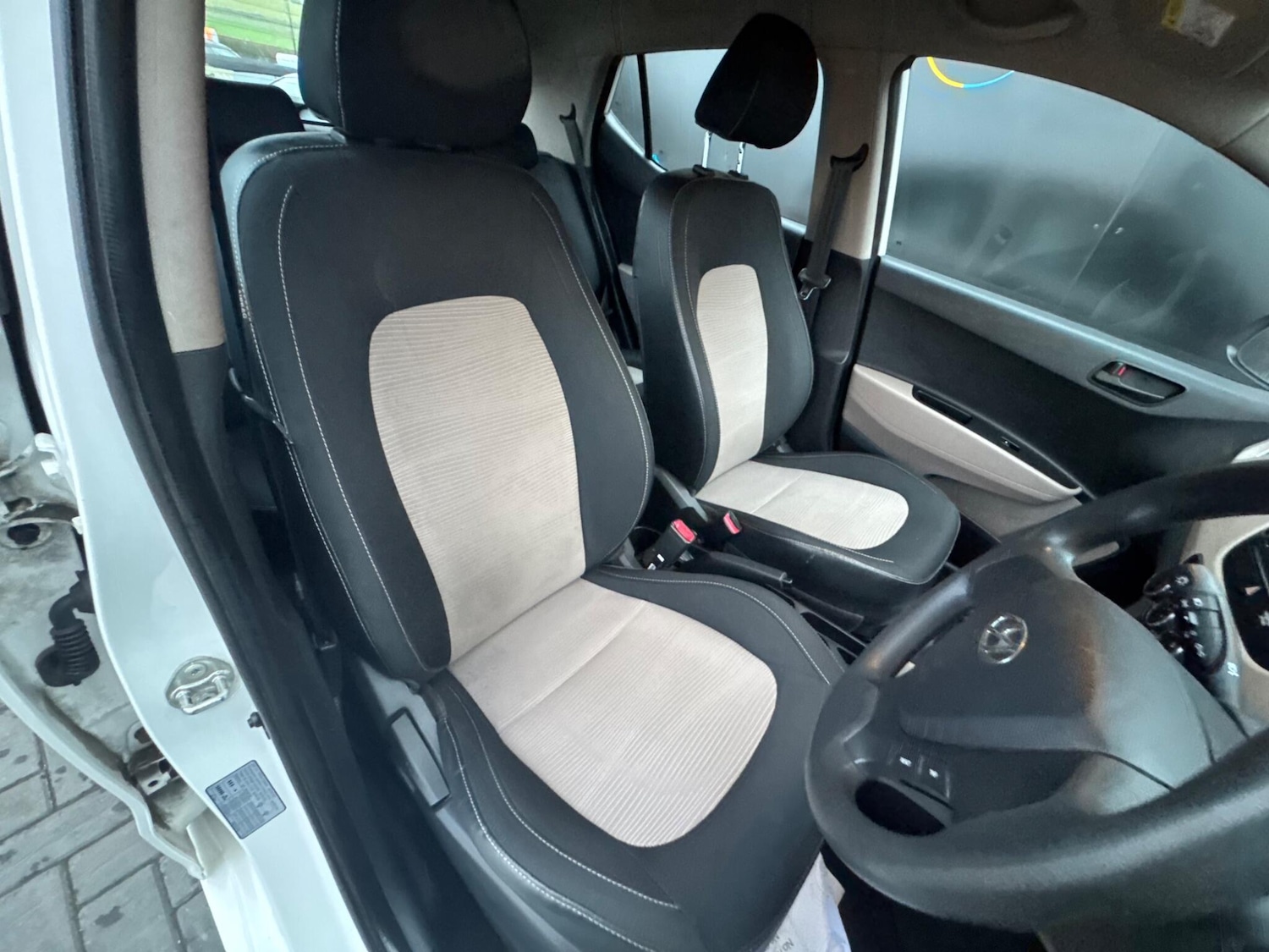 Used Hyundai i10 2014 for sale - 77040869: Photo 19