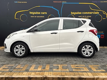 Used Hyundai i10 2014 for sale - 77040869: Photo