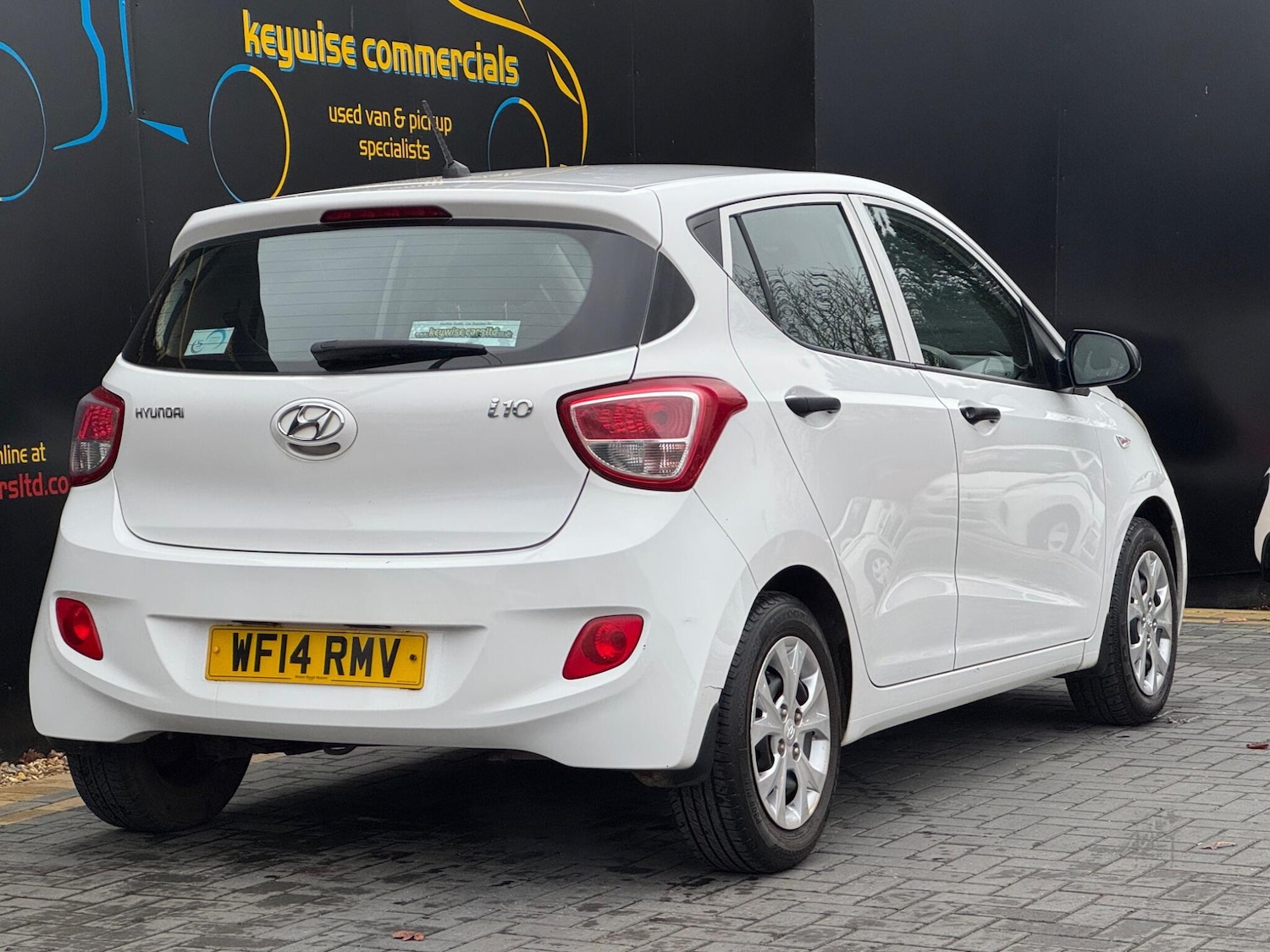 Used Hyundai i10 2014 for sale - 77040869: Photo 6