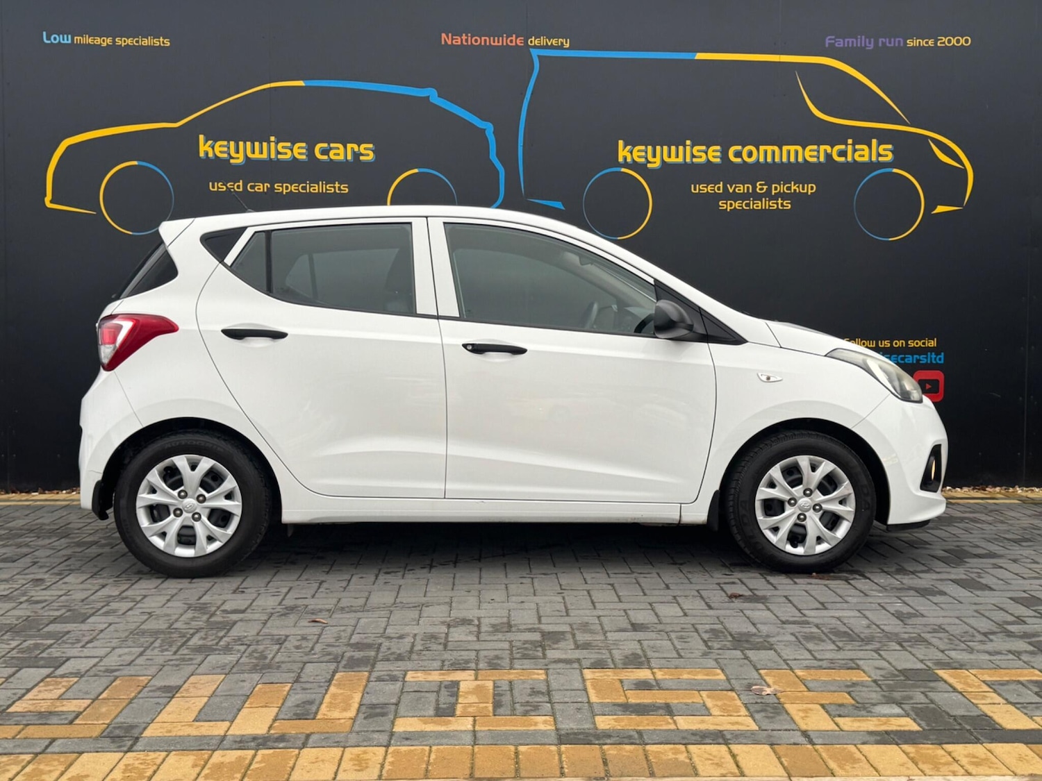 Used Hyundai i10 2014 for sale - 77040869: Photo 7