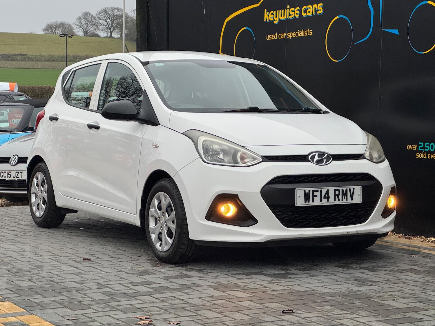 Used Hyundai i10 2014 for sale - 77040869: Photo 9
