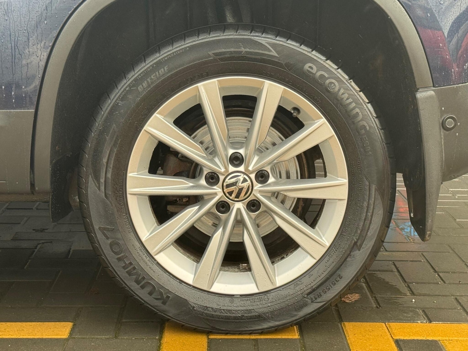 Used Volkswagen Tiguan for sale - 76995135: Photo 11