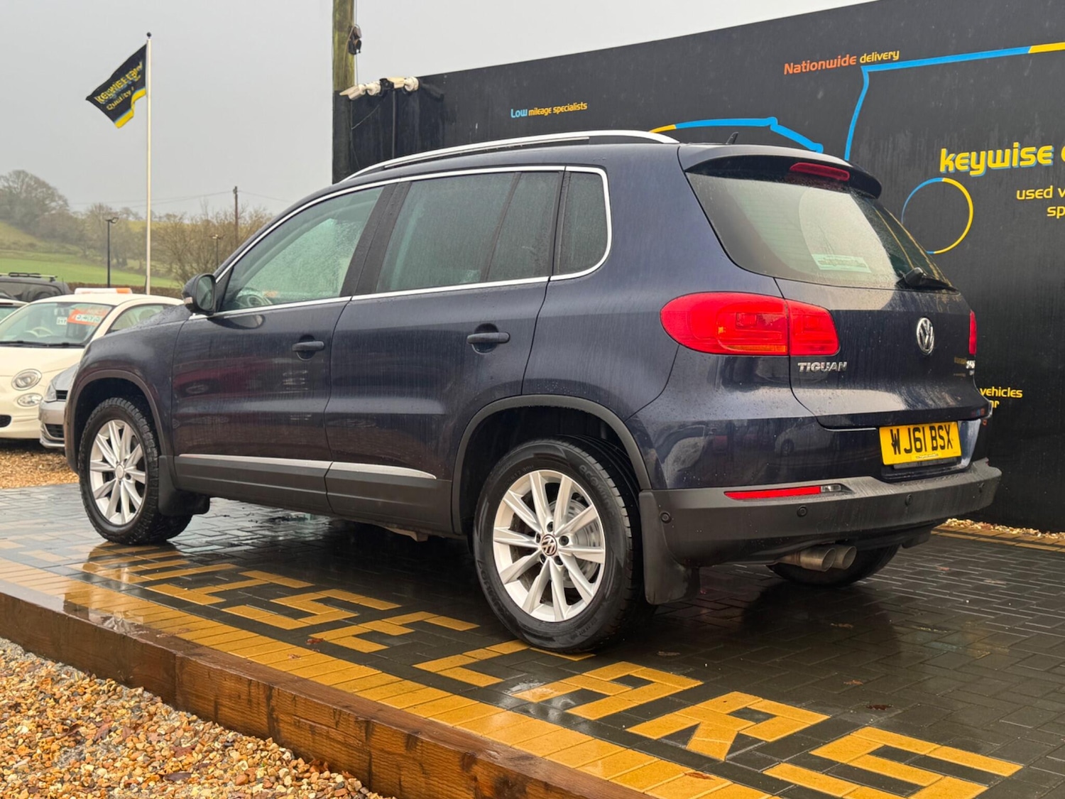 Used Volkswagen Tiguan for sale - 76995135: Photo 2