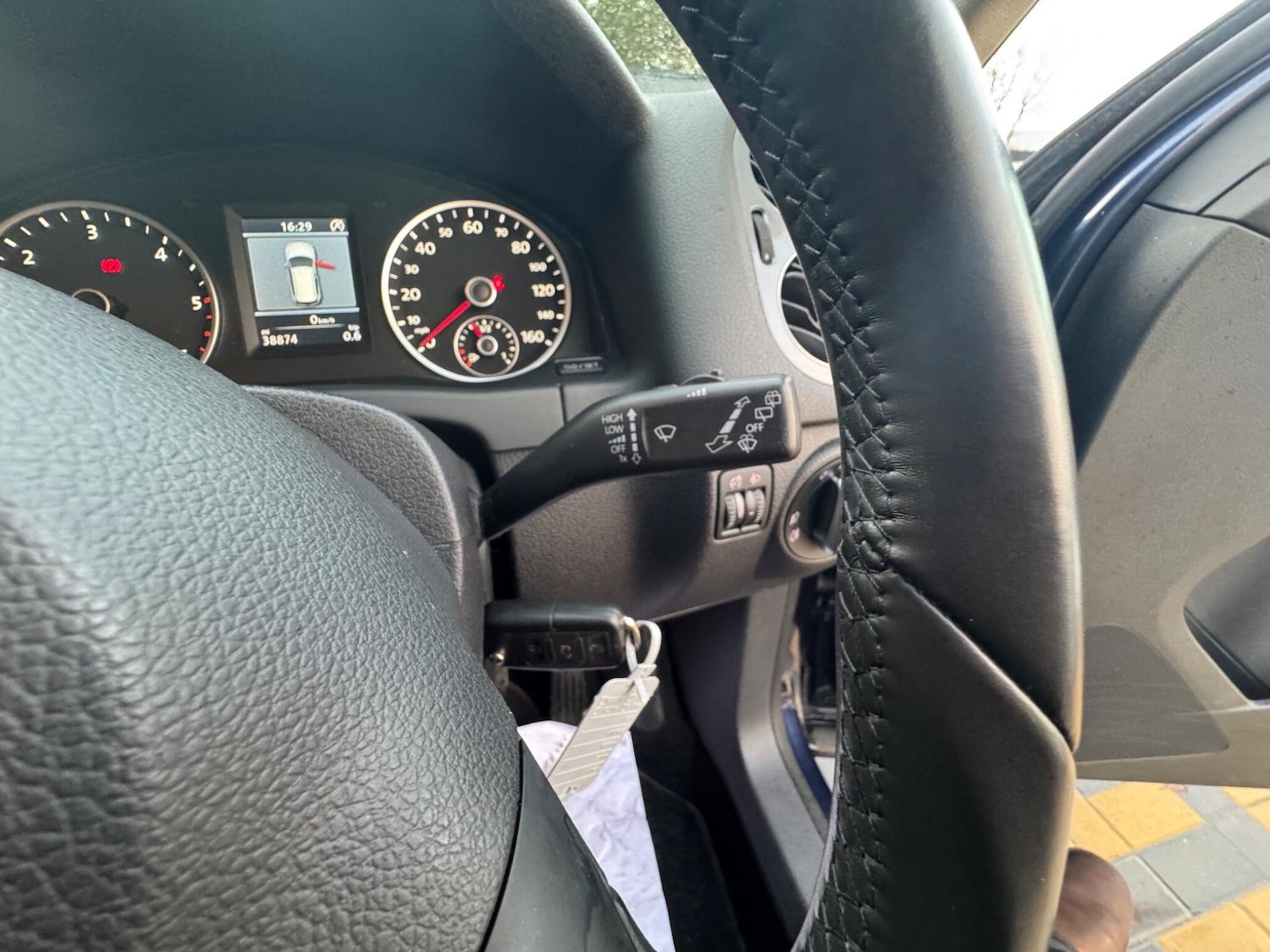 Used Volkswagen Tiguan for sale - 76995135: Photo 27