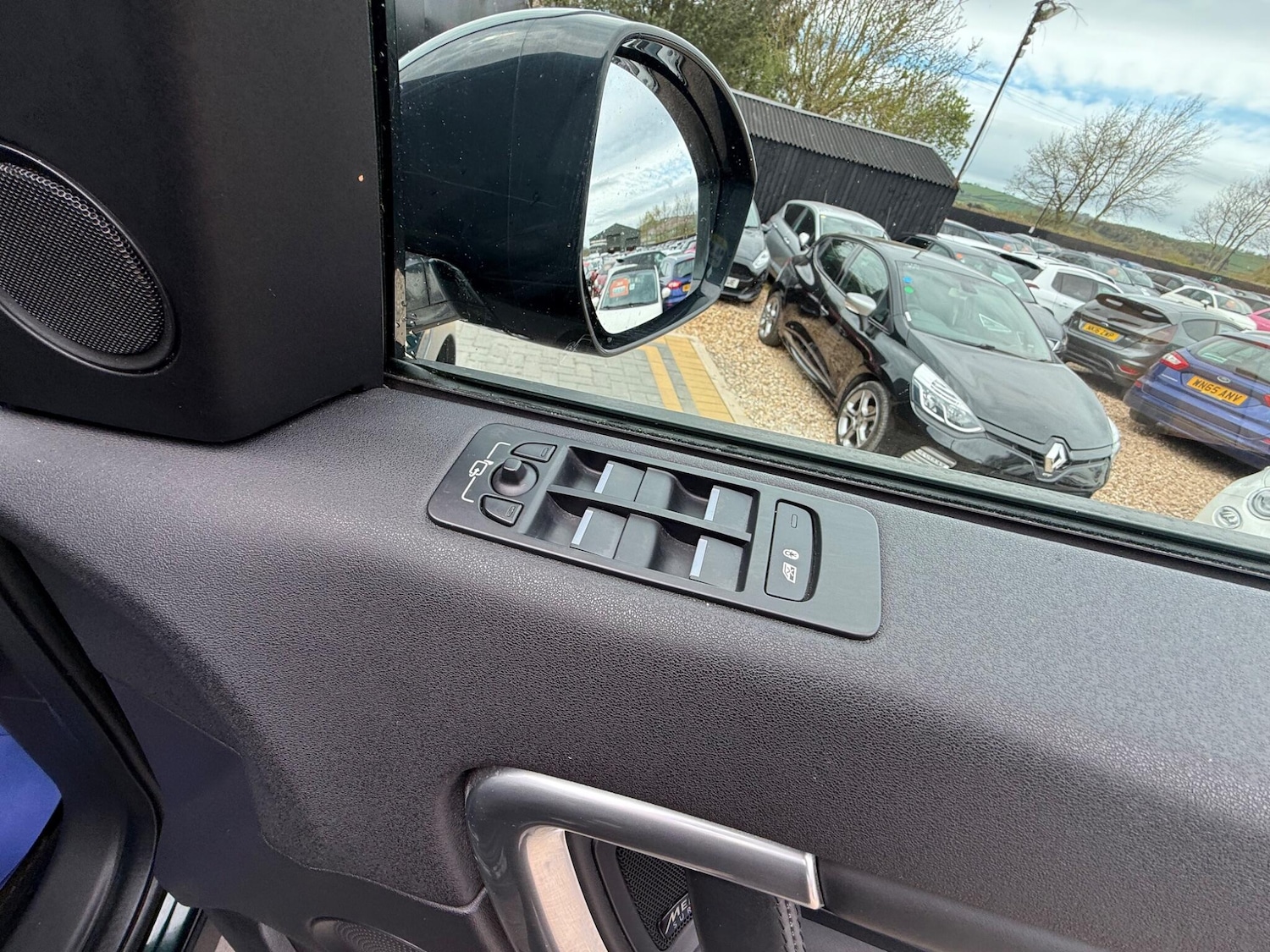 Used Land Rover Discovery Sport 2017 for sale - 78184208: Photo 31