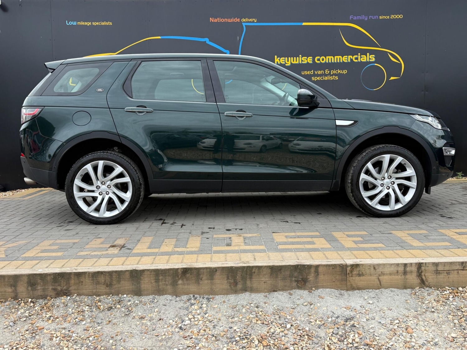 Used Land Rover Discovery Sport 2017 for sale - 78184208: Photo 6