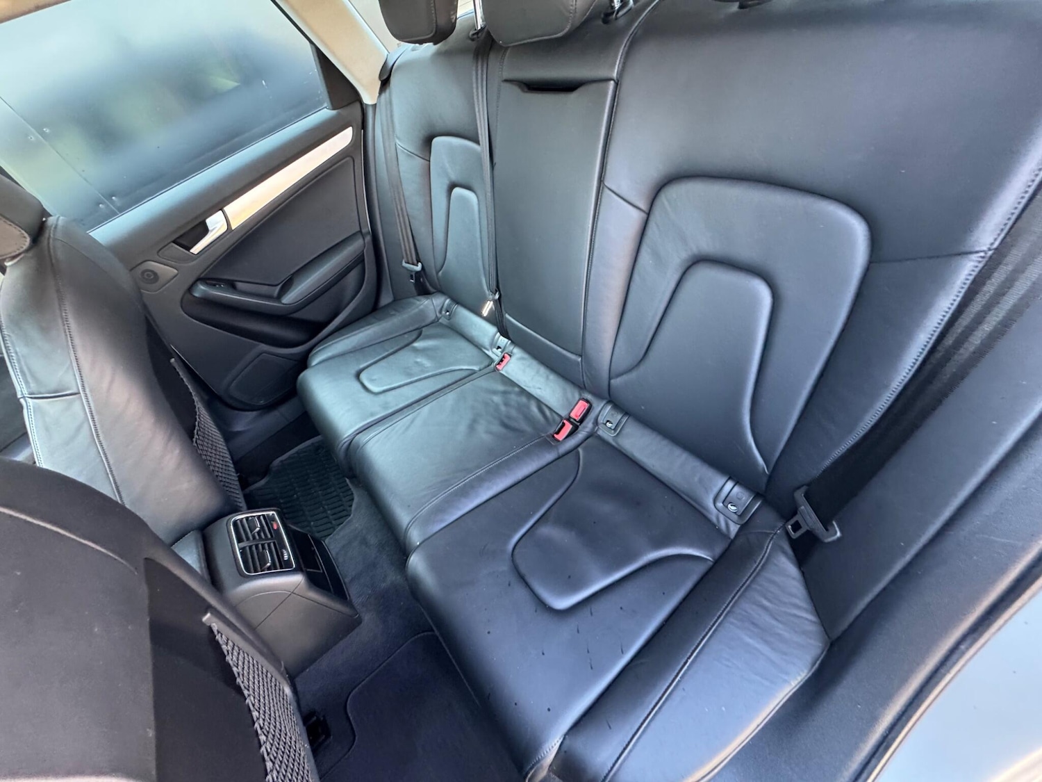 Used Audi A4 2009 for sale - 77969598: Photo 25