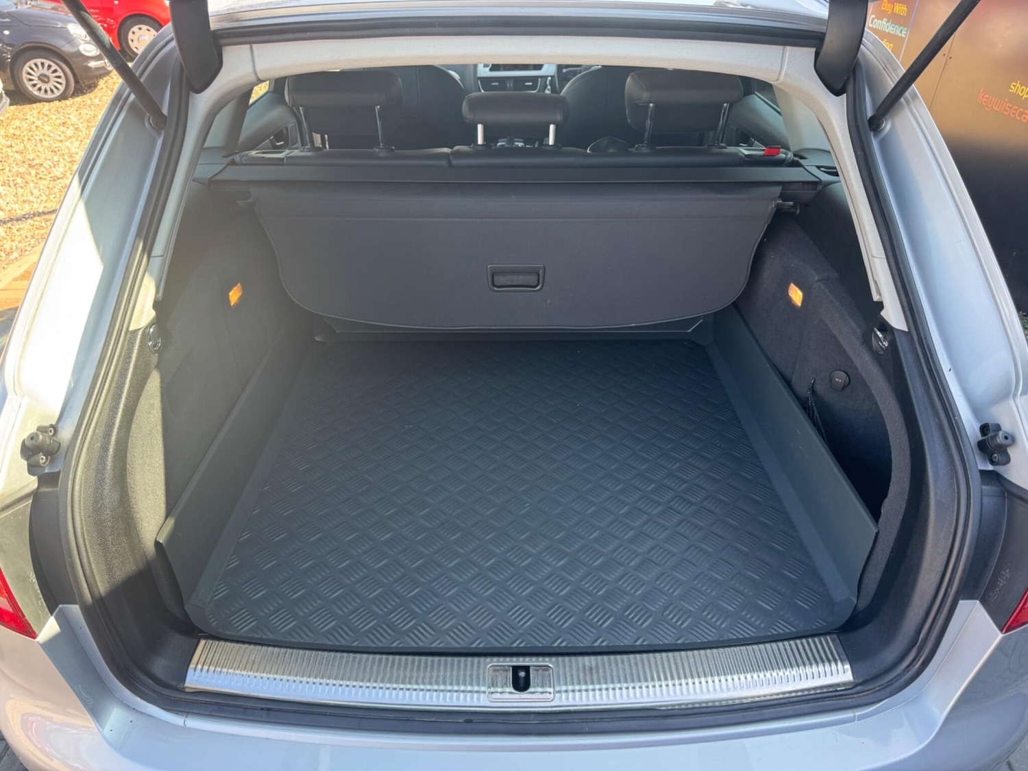 Used Audi A4 2009 for sale - 77969598: Photo 26