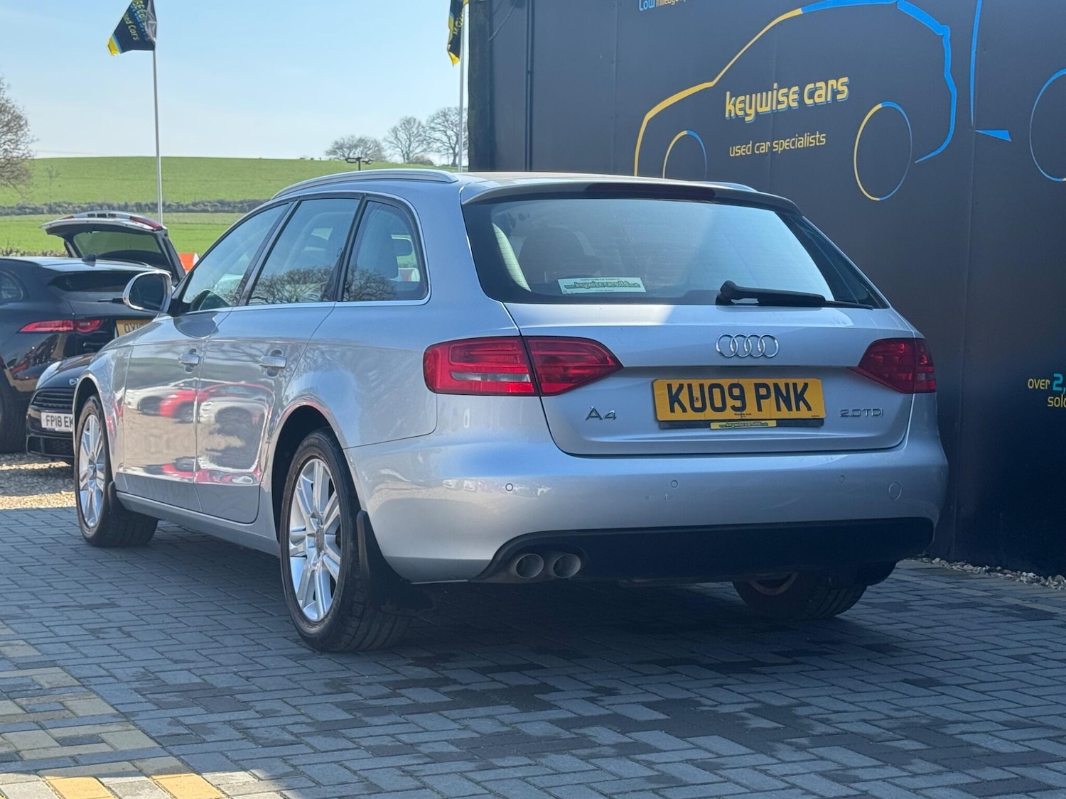 Used Audi A4 2009 for sale - 77969598: Photo 3