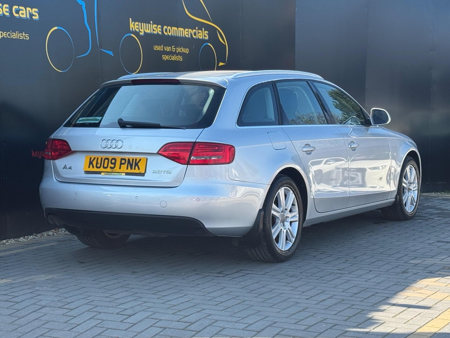 Used Audi A4 2009 for sale - 77969598: Photo 6