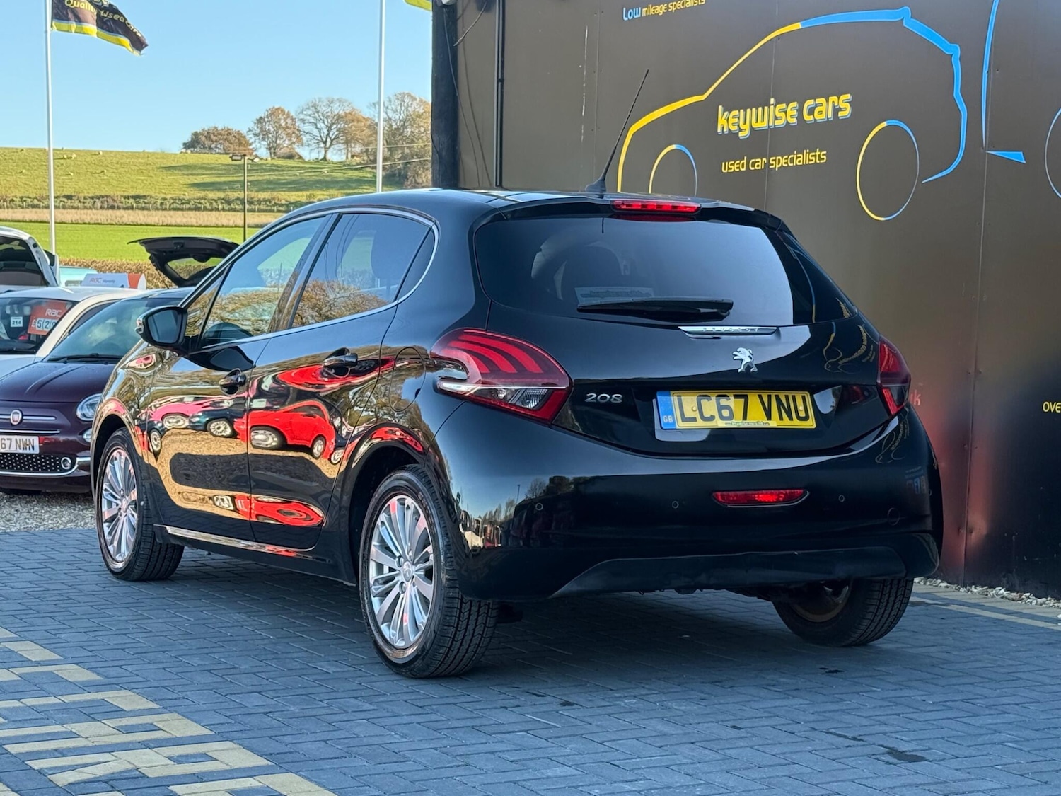 Used Peugeot 208 for sale - 76997538: Photo 3