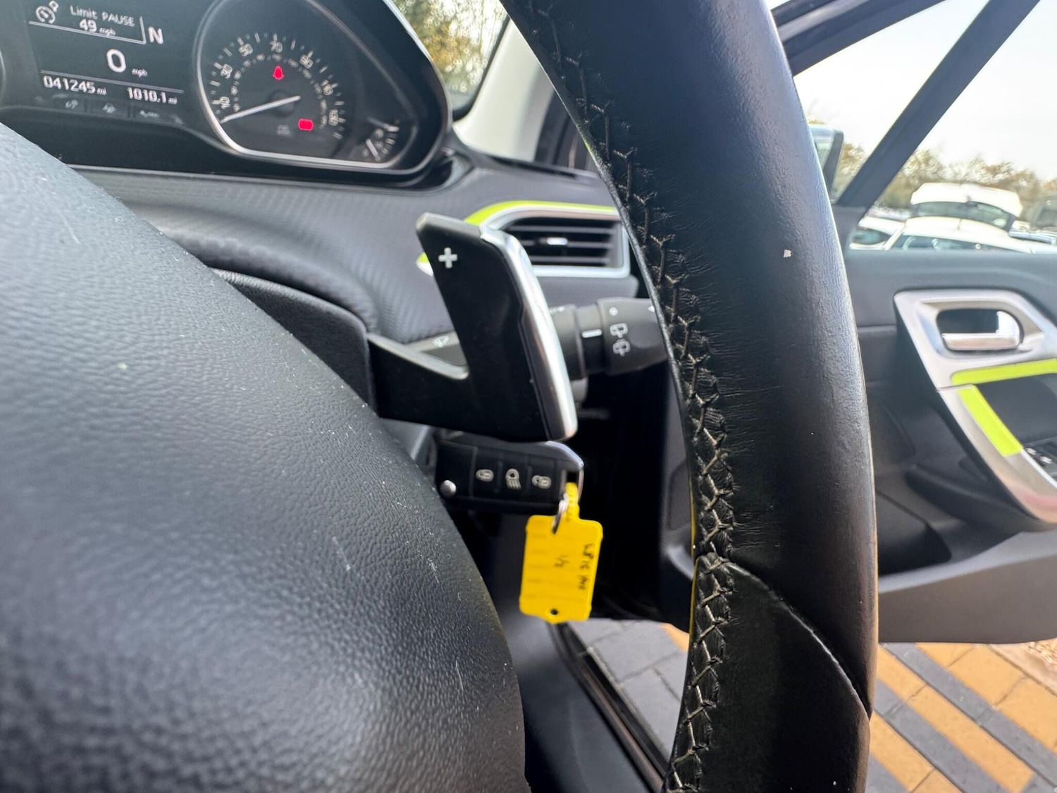 Used Peugeot 2008 2015 for sale - 76572787: Photo 25