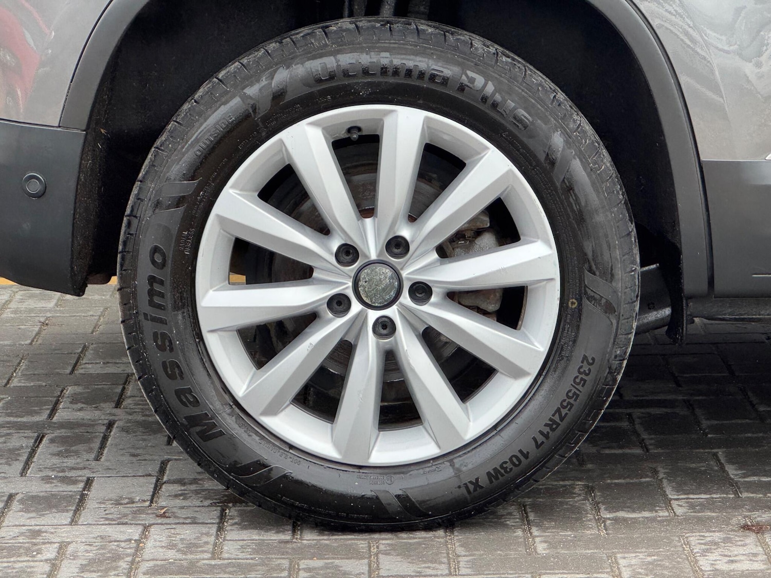 Used Volkswagen Tiguan for sale - 77305553: Photo 10