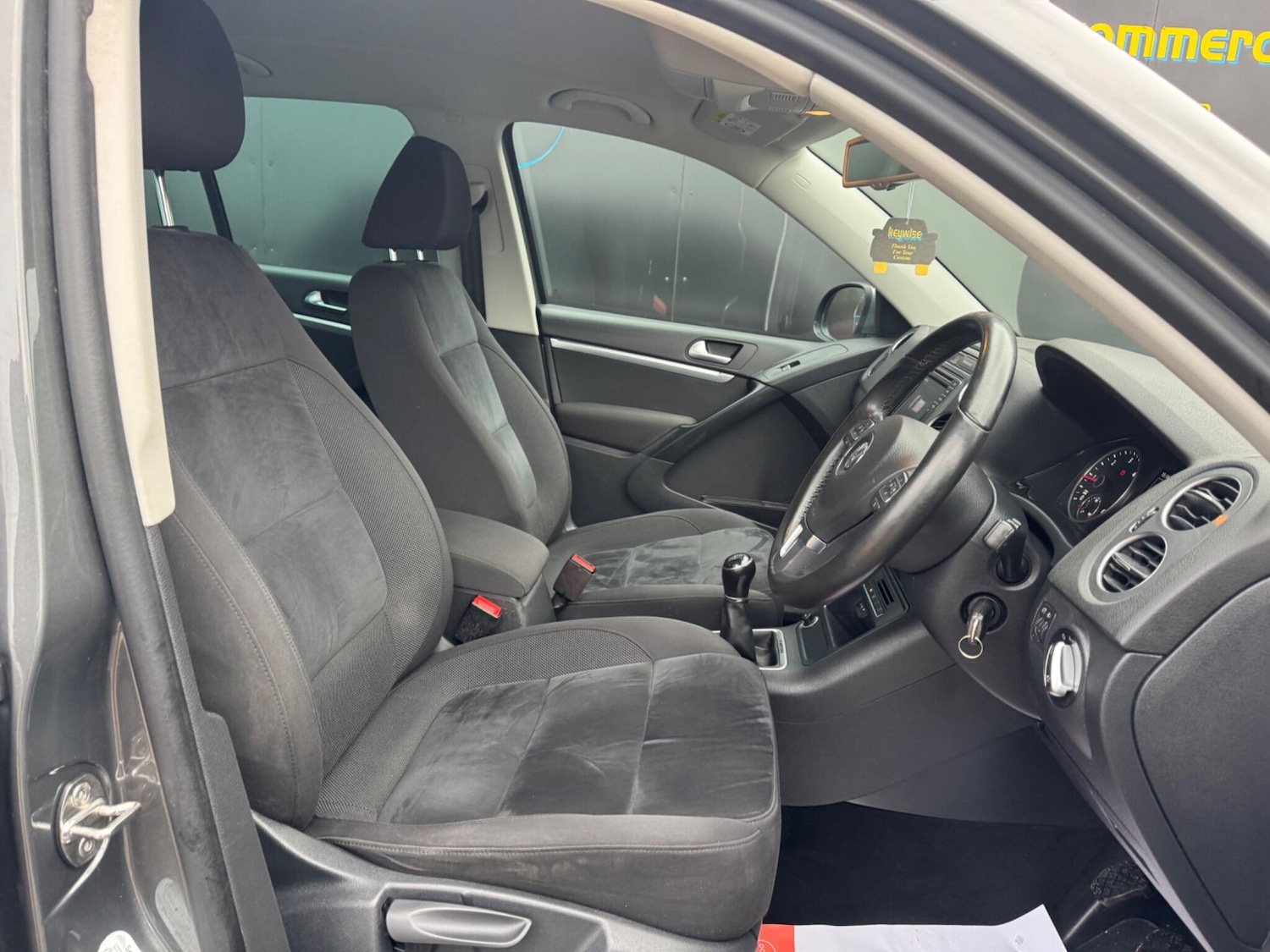 Used Volkswagen Tiguan for sale - 77305553: Photo 13