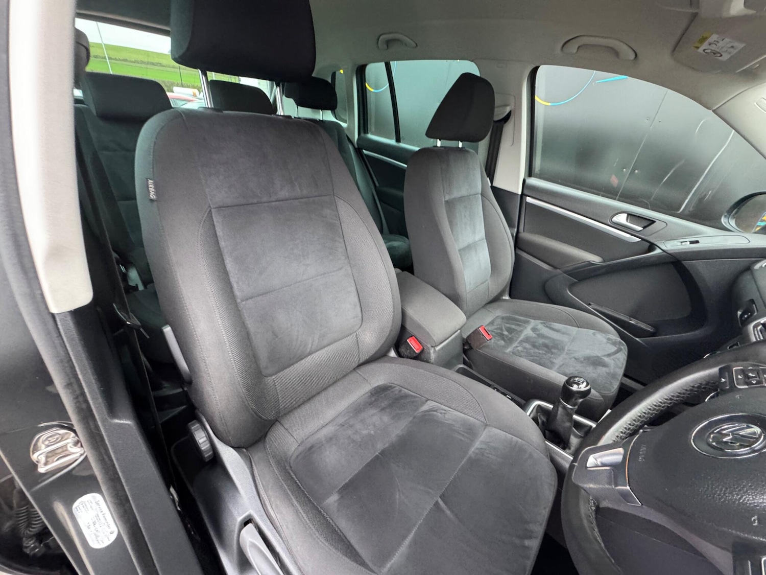 Used Volkswagen Tiguan for sale - 77305553: Photo 15