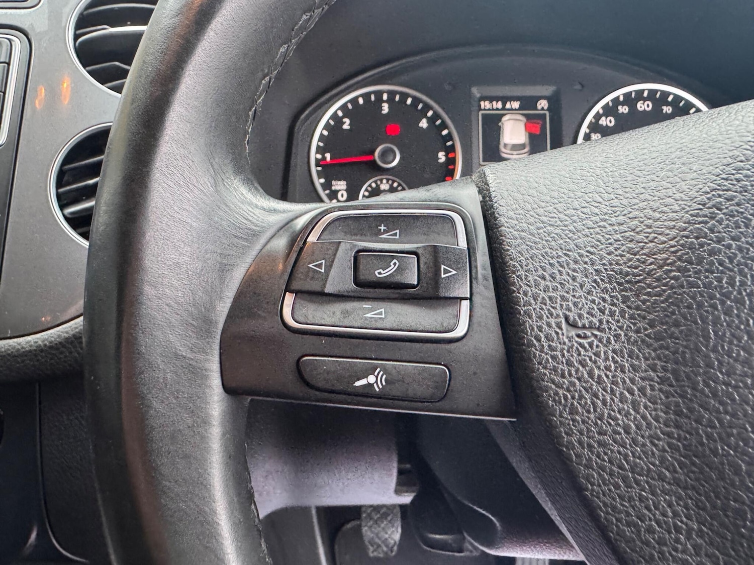 Used Volkswagen Tiguan for sale - 77305553: Photo 23