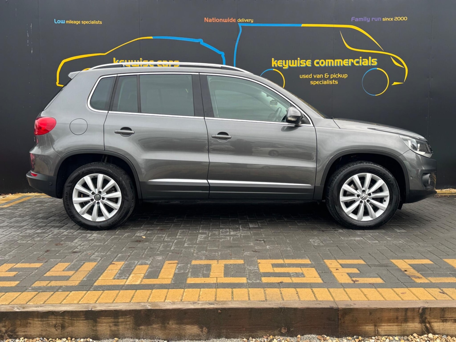 Used Volkswagen Tiguan for sale - 77305553: Photo 6