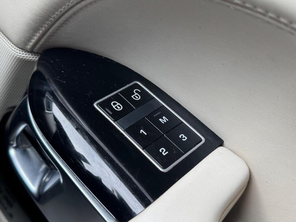 Used Land Rover Range Rover 2014 for sale - 77441330: Photo 42