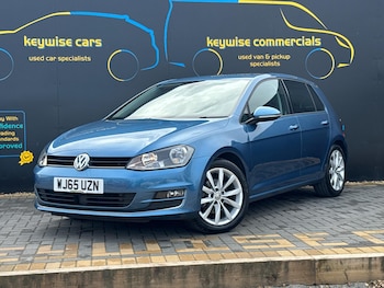 Used Volkswagen Golf 2015 for sale - 77647037: Photo