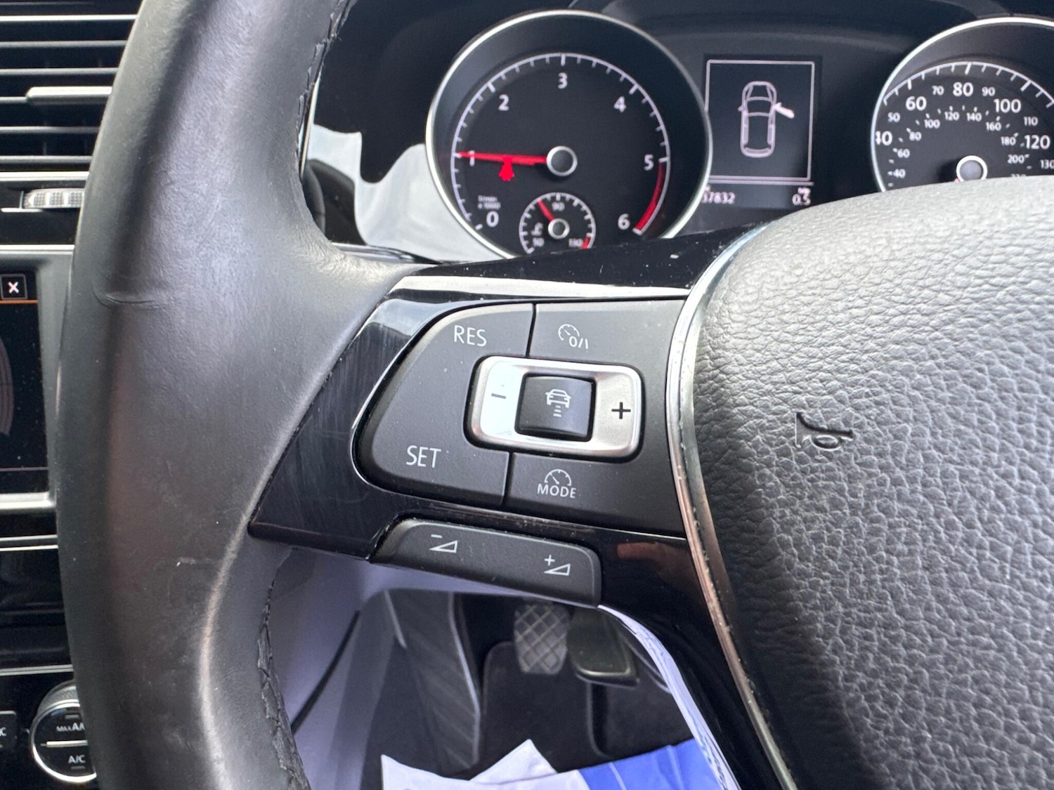 Used Volkswagen Golf 2015 for sale - 77647037: Photo 23