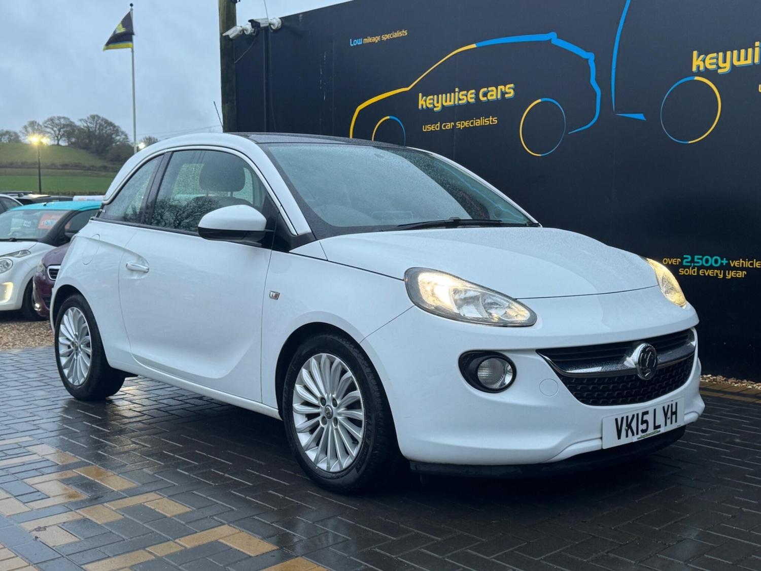 Used Vauxhall ADAM 2015 for sale - 77331735: Photo 9