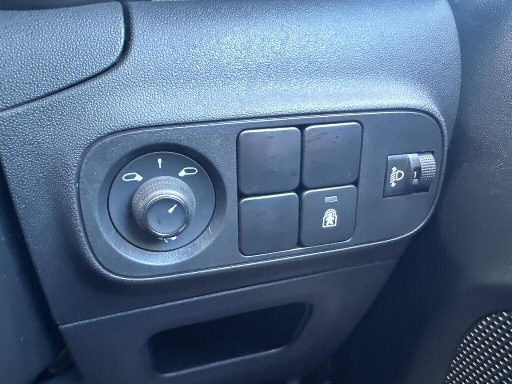 Used Citroen C3 for sale - 77925475: Photo 38