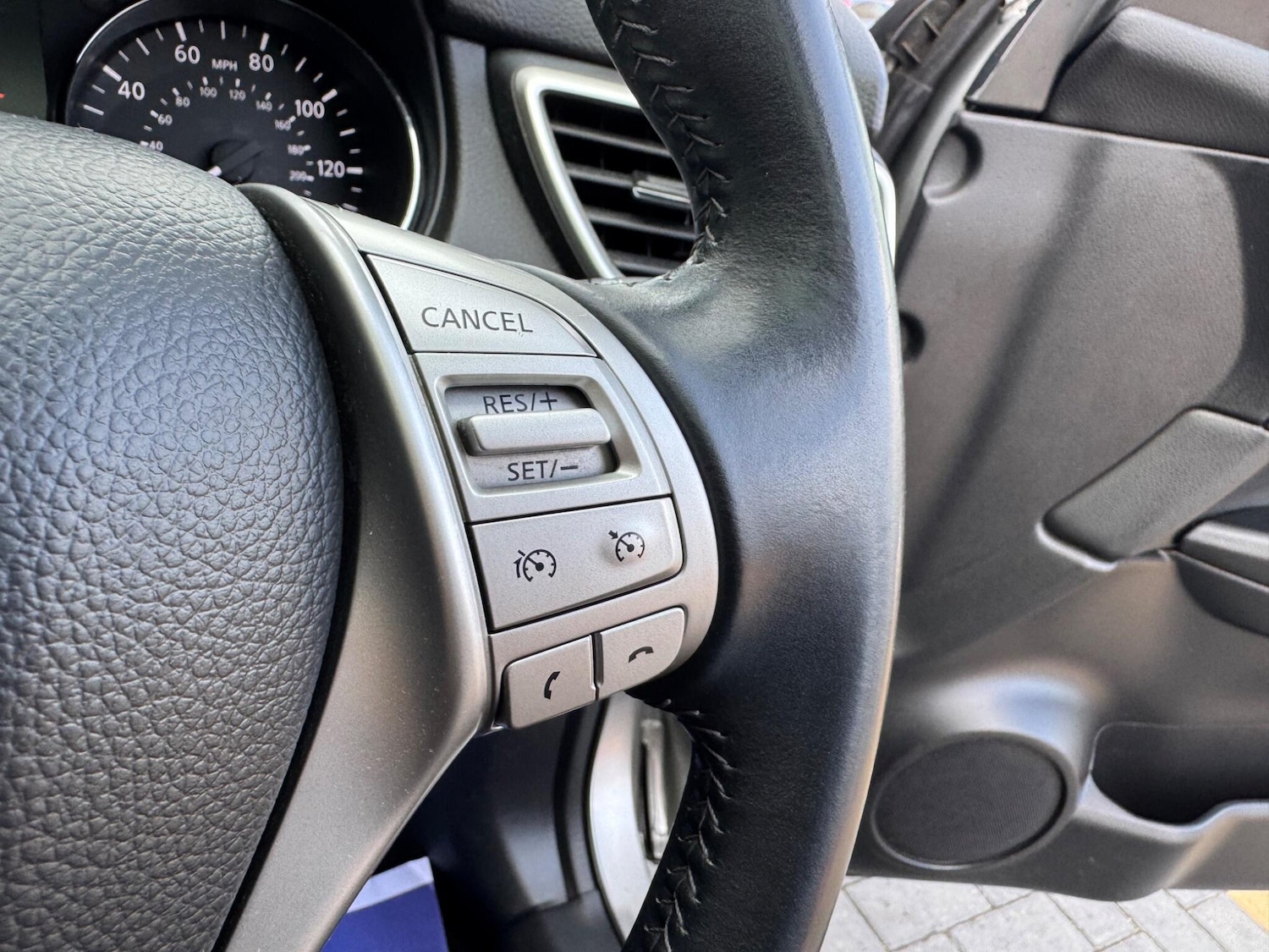 Used Nissan Qashqai for sale - 76613389: Photo 29