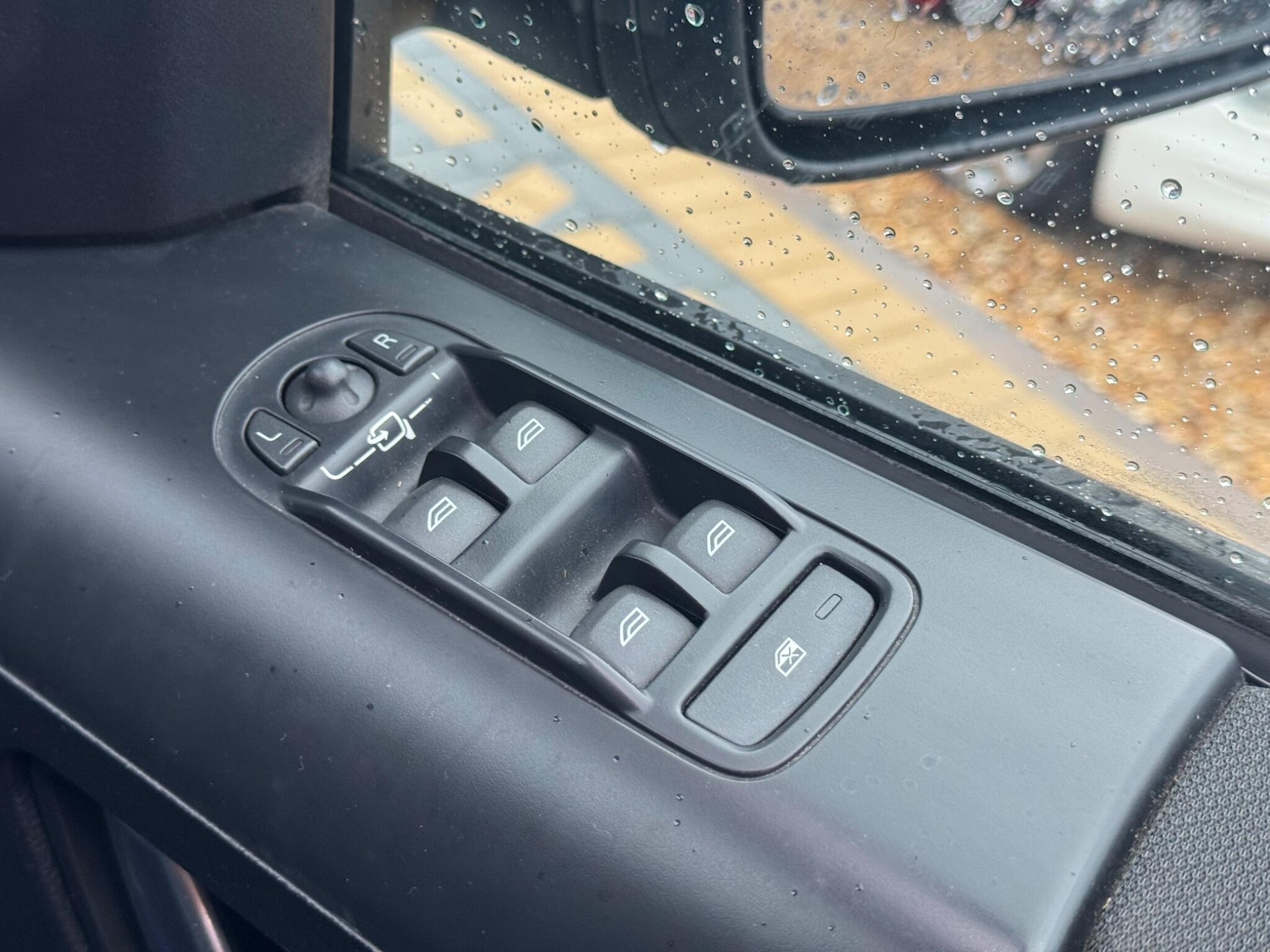 Used Land Rover Freelander 2012 for sale - 76886668: Photo 36