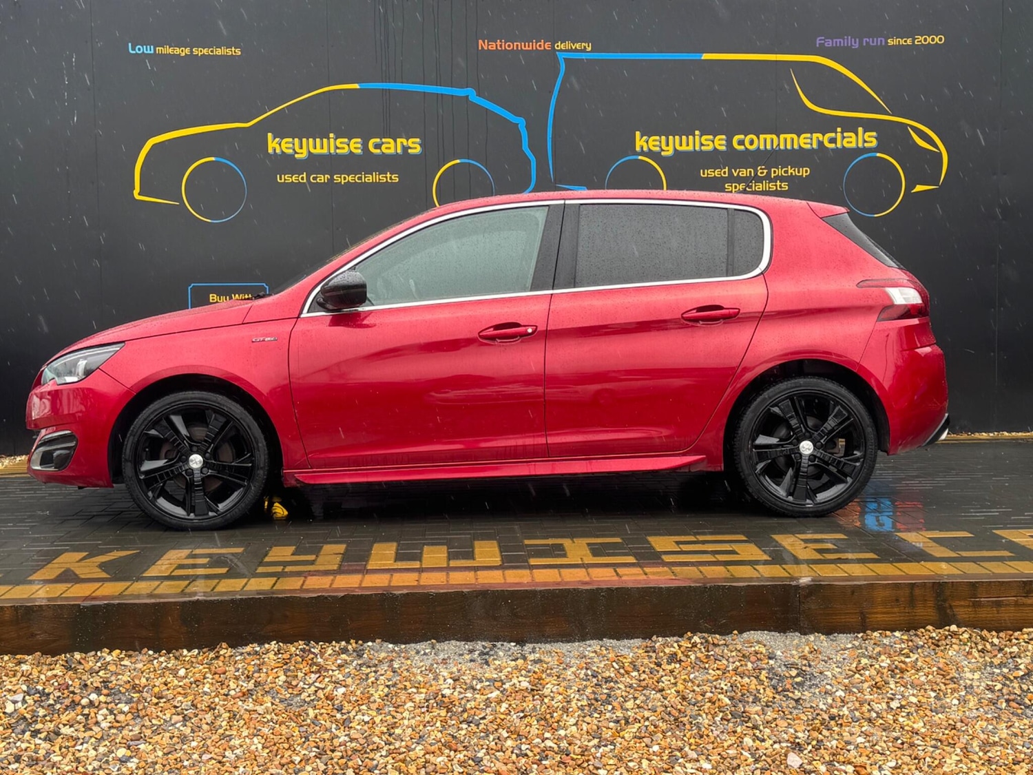 Used Peugeot 308 2017 for sale - 77386444: Photo 2