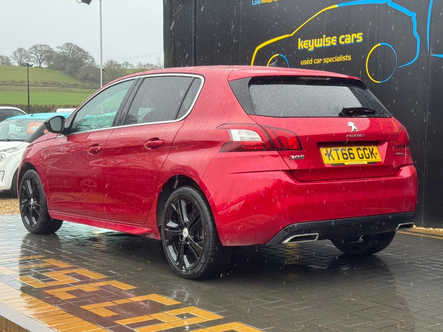 Used Peugeot 308 2017 for sale - 77386444: Photo 3