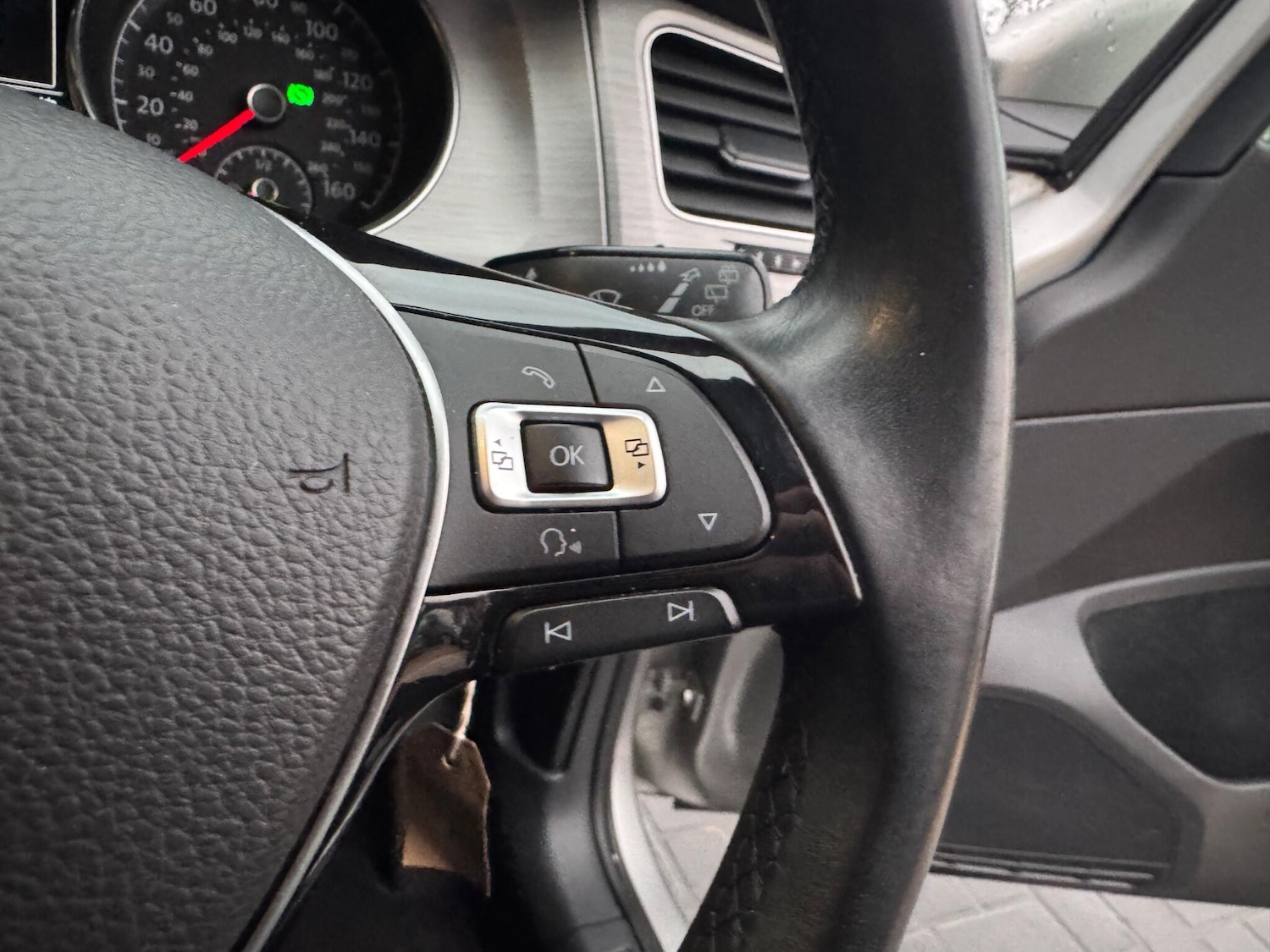 Used Volkswagen Golf 2014 for sale - 77143164: Photo 24