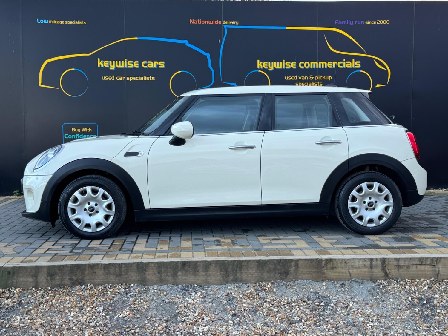 Used MINI Hatch 2020 for sale - 77723067: Photo 2