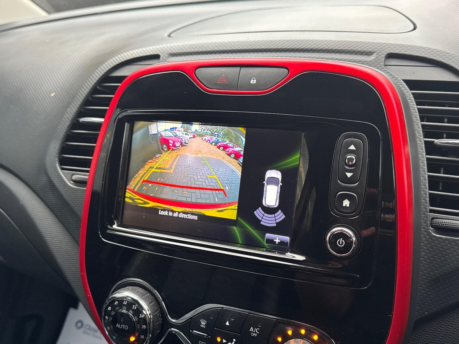 Used Renault Captur 2016 for sale - 76991972: Photo 33