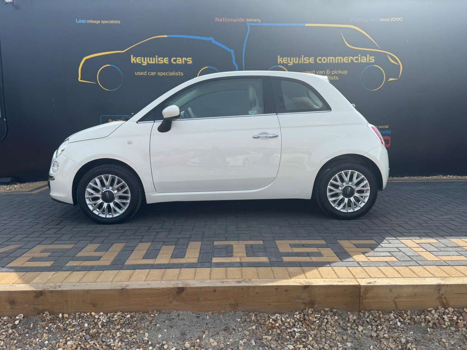 Used Fiat 500 2015 for sale - 76108908: Photo 2