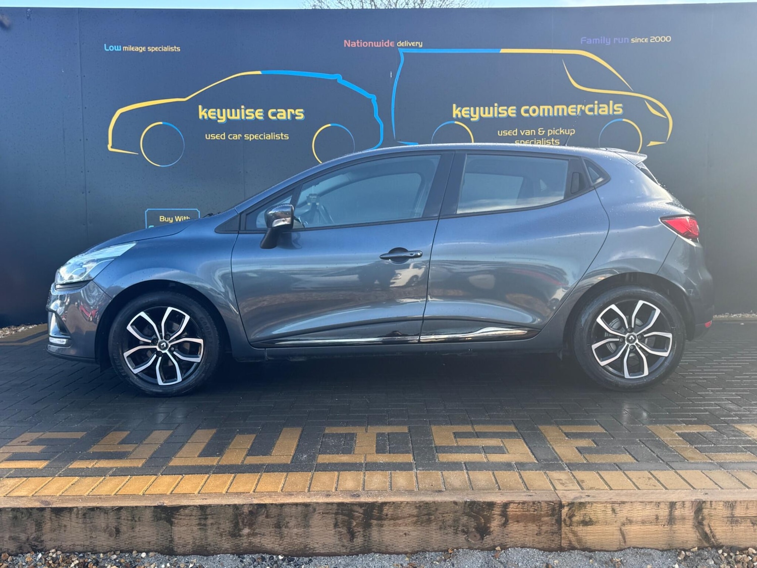 Used Renault Clio 2026 for sale - 77882553: Photo 2