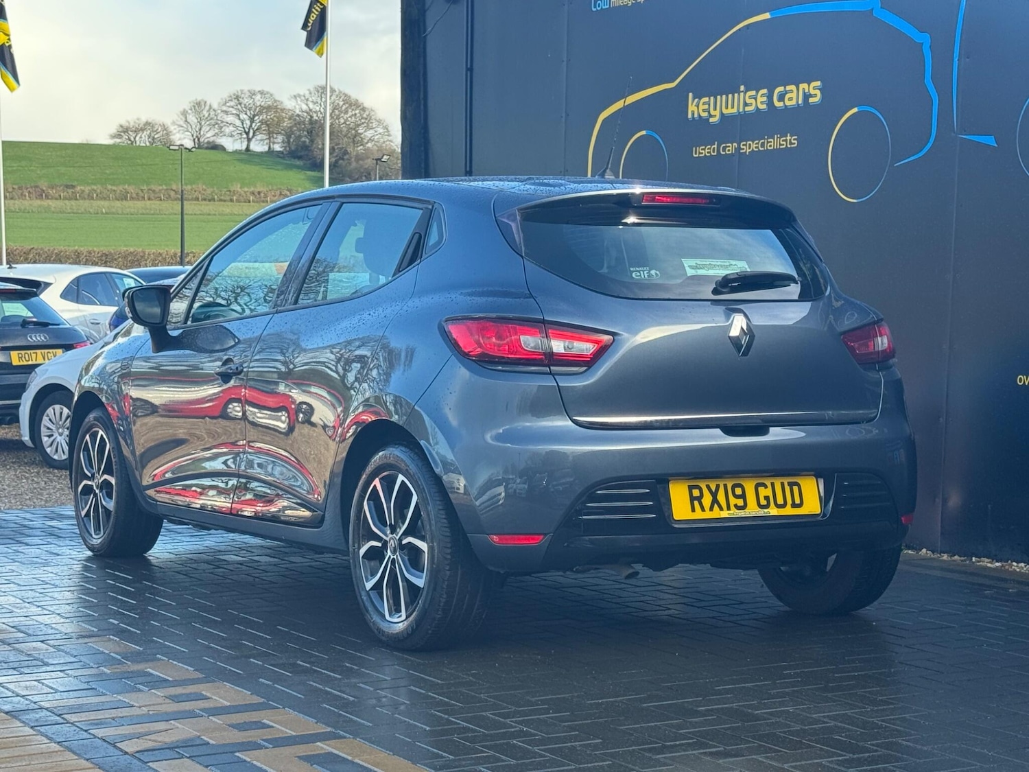 Used Renault Clio 2026 for sale - 77882553: Photo 3