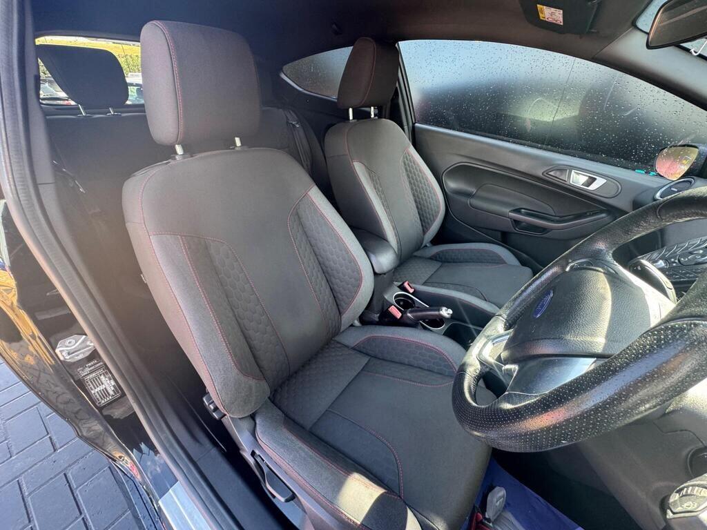 Used Ford Fiesta 2017 for sale - 76865602: Photo 19