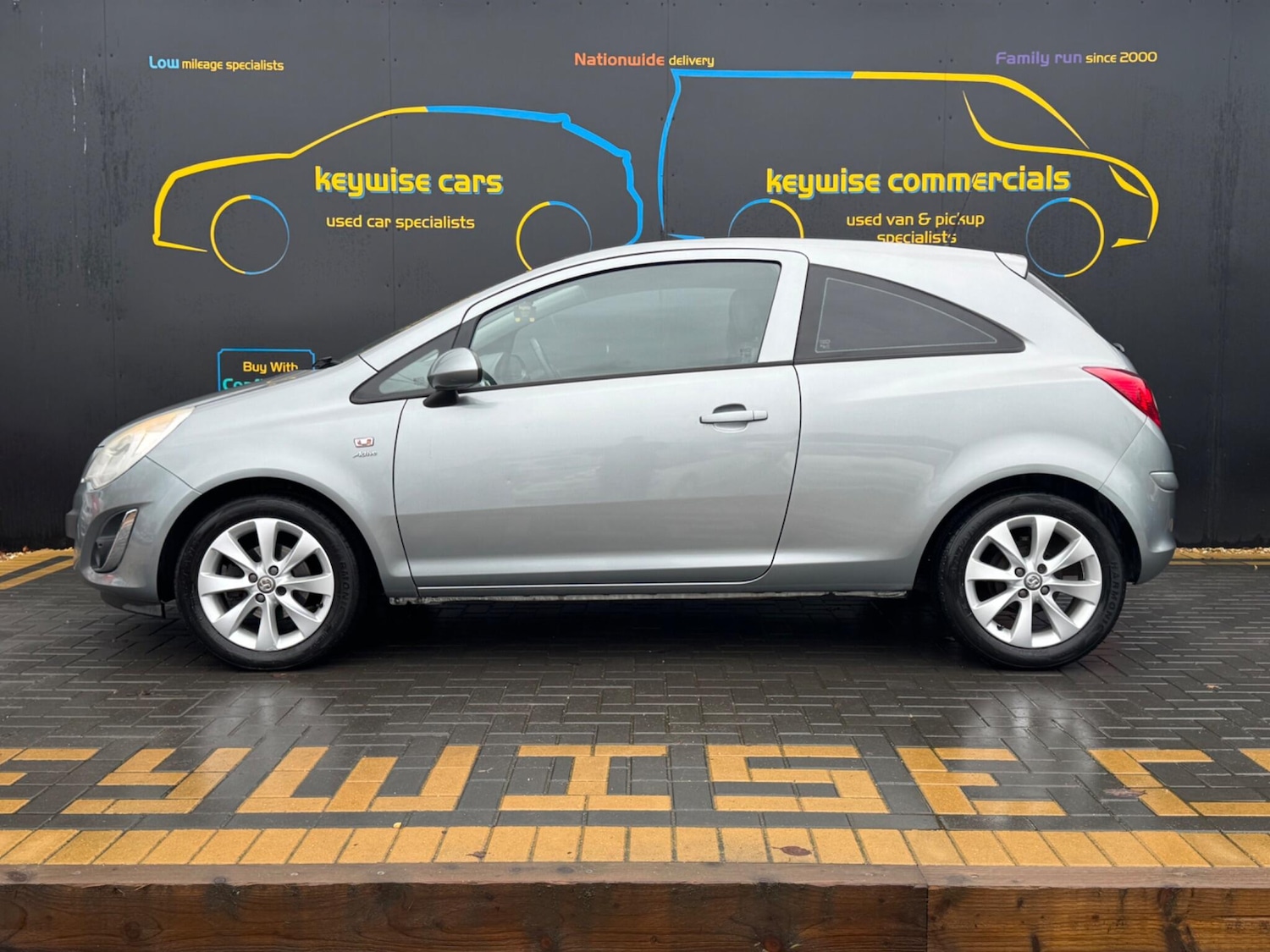 Used Vauxhall Corsa for sale - 77191666: Photo 2