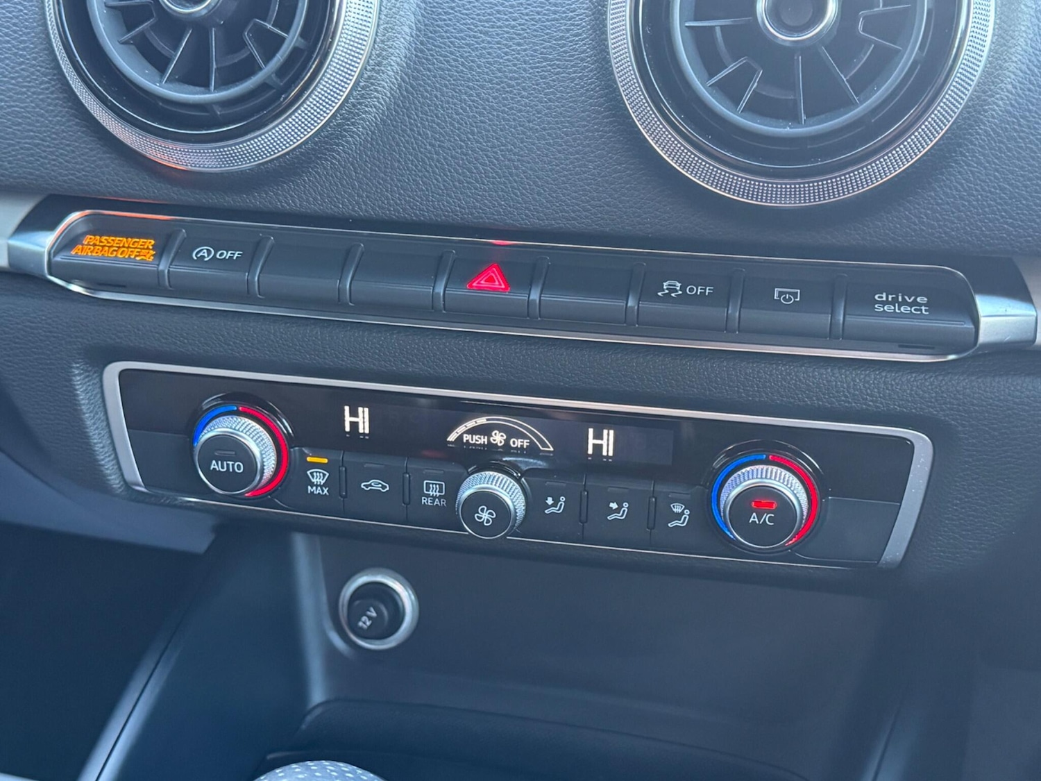 Used Audi A3 2018 for sale - 76925943: Photo 32