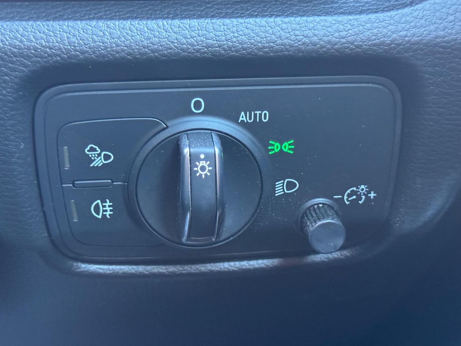 Used Audi A3 2018 for sale - 76925943: Photo 34