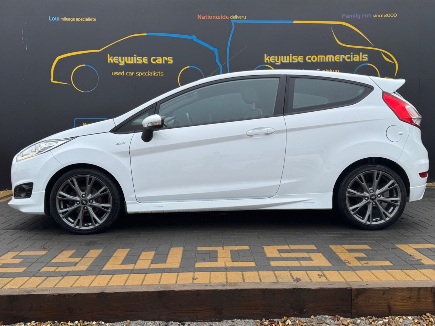 Used Ford Fiesta 2016 for sale - 77254020: Photo 2